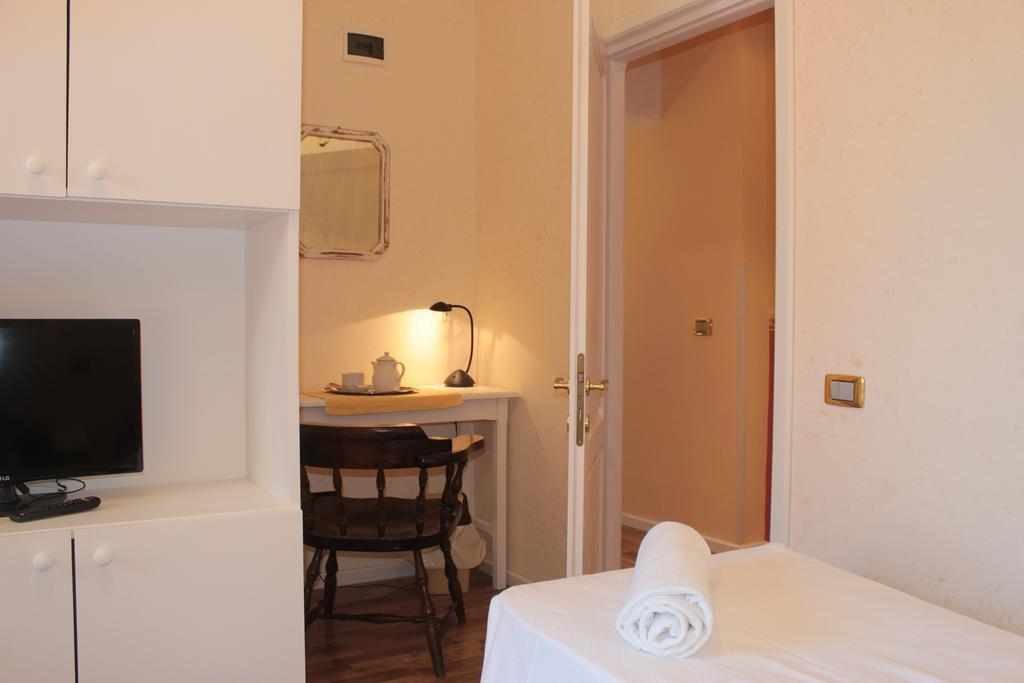 Vila Flavia B&B Constanţa Værelse billede